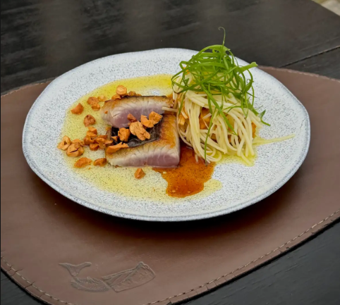 Prato Peixe caiçara selado do restaurante Seu Motta Cozinha Caiçara
